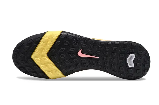 Nike Chaussures de football upper knit jaune rose gradient turf 6