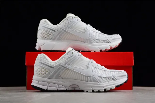 Nike Zoom 2K White Mesh and Synthetic Lifestyle Sneakers 15