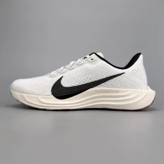 Nike ZoomX 白黑 工程针织鞋面 Swoosh Overlay 跑鞋