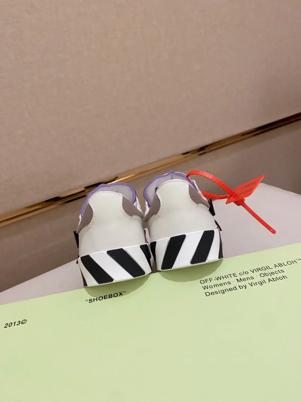 Off-White Black Industrial Arrow Logo Diagonal Striped Midsole Lifestyle Sneakers 8