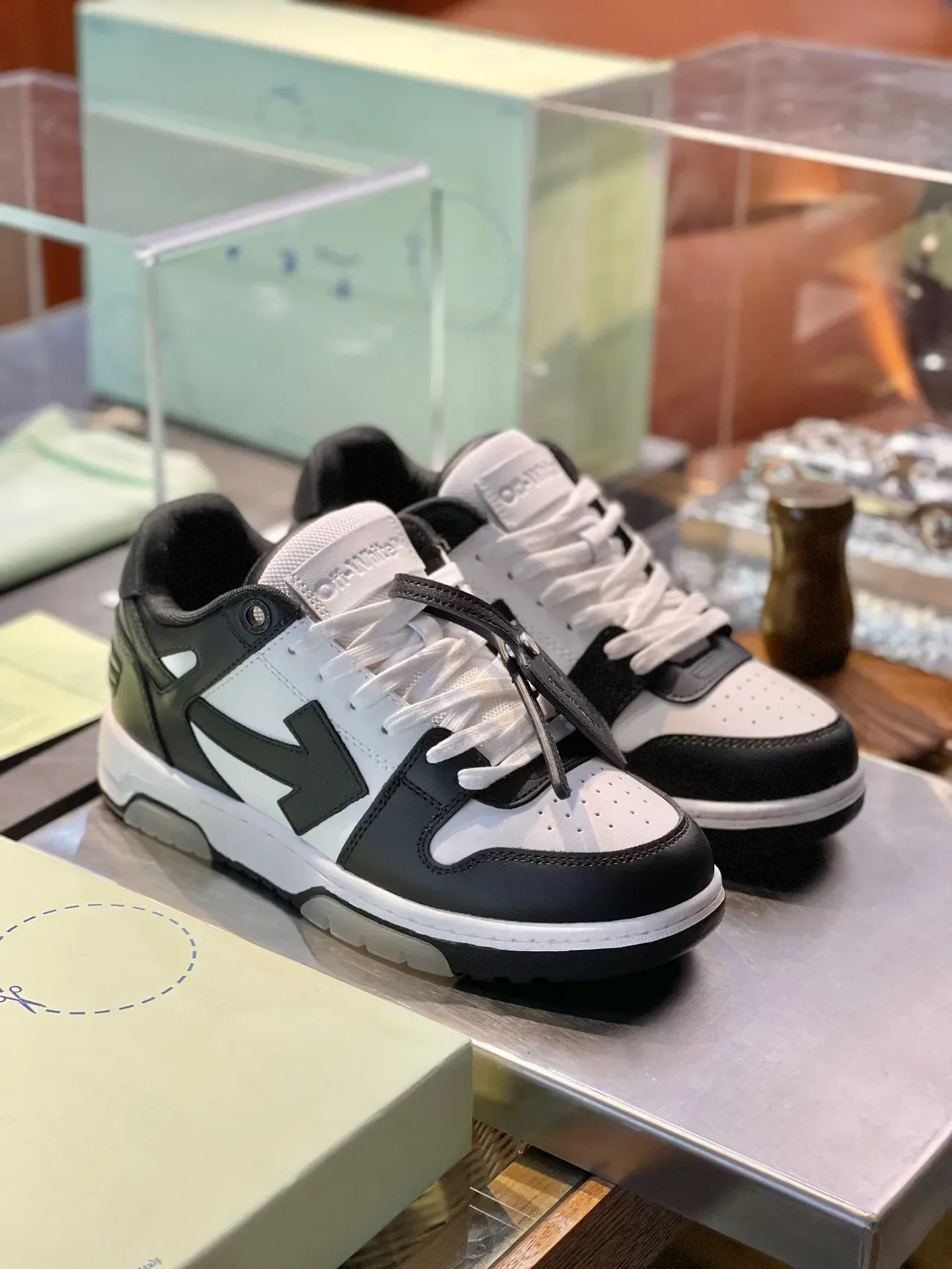 Off-White Sneakers Lifestyle Noires Industrial-Chic Color-Bloquées 3