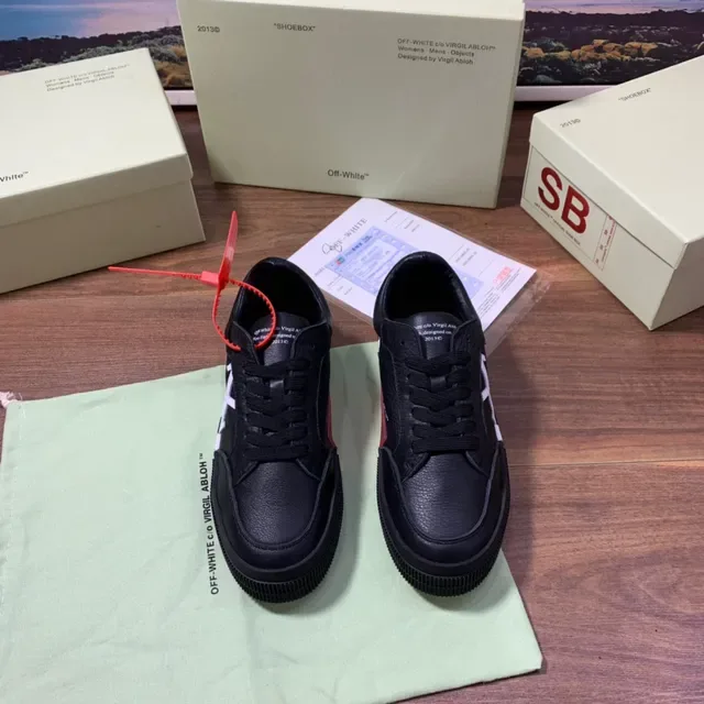 Off-White حذاء رياضي صناعي خطوط قطرية أسود أسلوب حياة 8