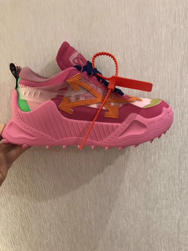 Off-White Sola rosa e azul motivo de flecha diagonal Tênis chunky 4