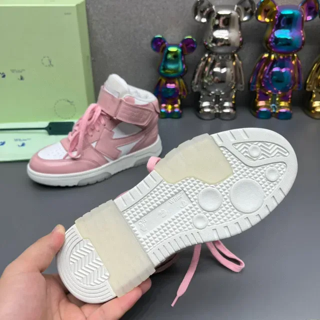 Off-White Chaussures Lifestyle Rose à Talon Haut avec Sangle 2