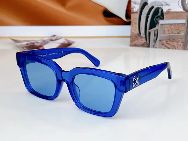 Off-White Rectangular Translucent Lavender Sunglasses 8