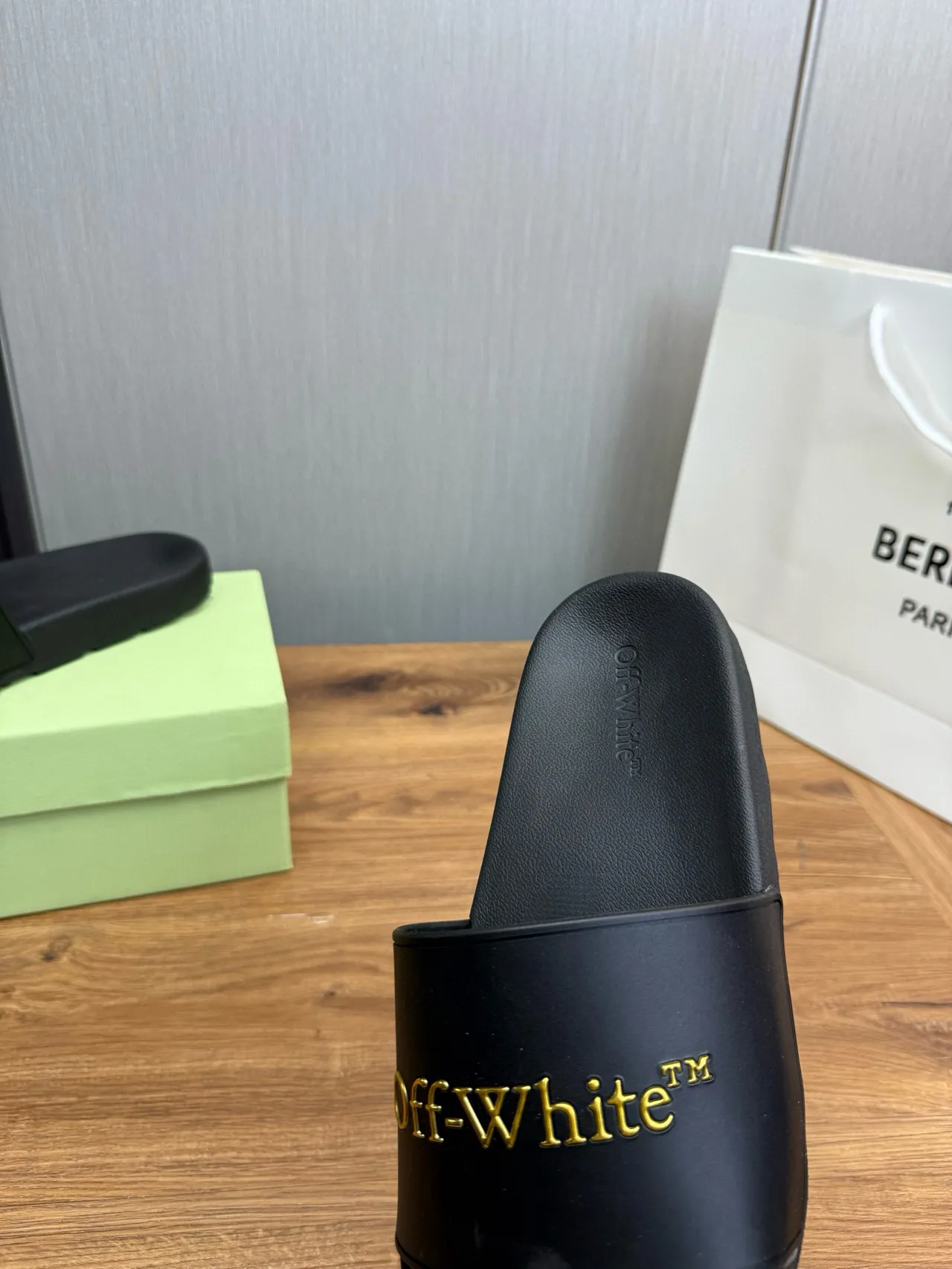 Off-White Slide Noir Doré Logo Slippers 5