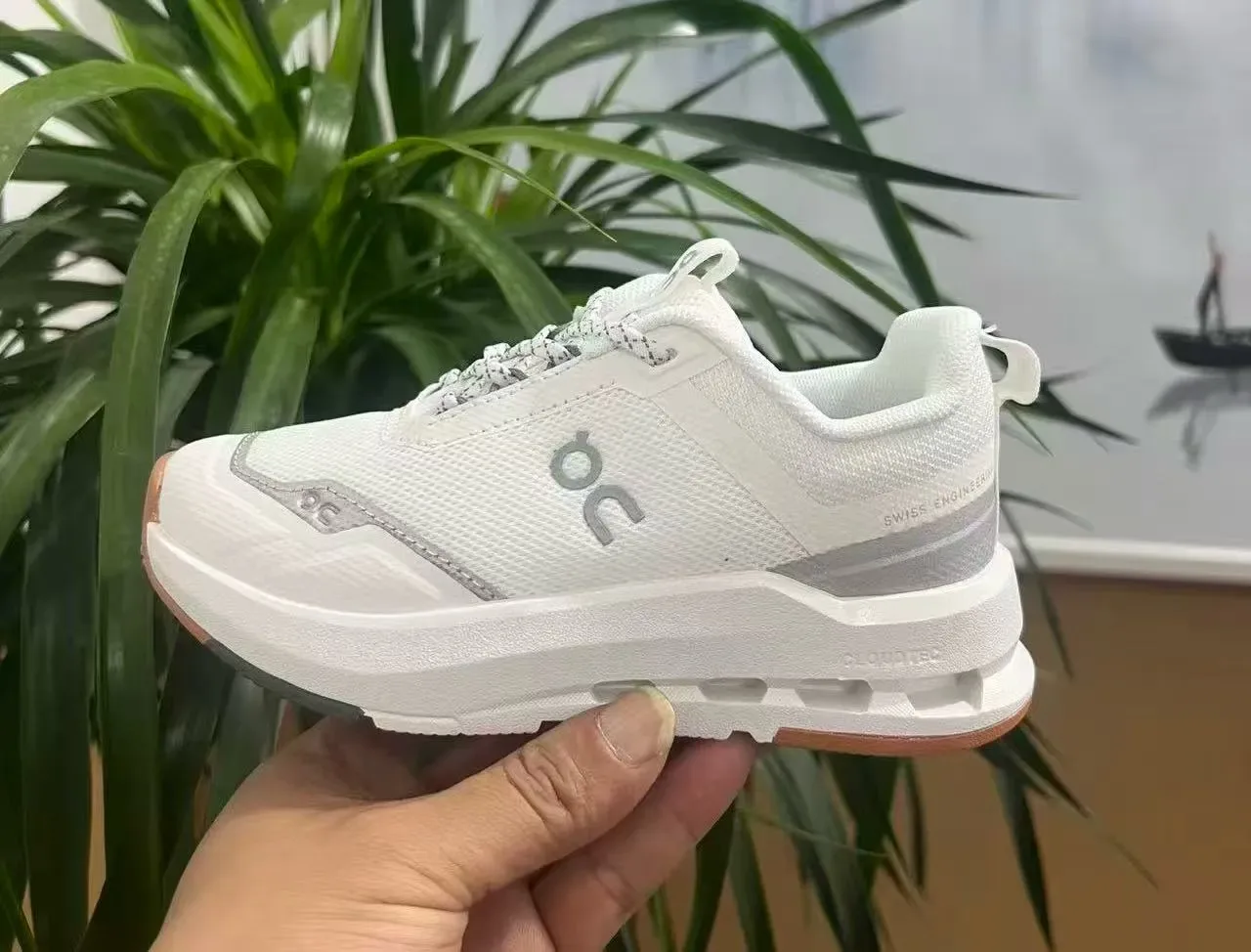 On Cloud Black White Midsole Mesh Upper Lifestyle Sneakers 3