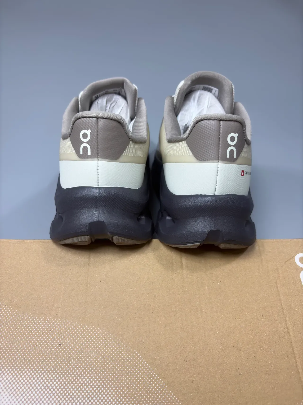 On Cloudsurfer CloudTec Phase Beige Gray Lifestyle Sneakers 5