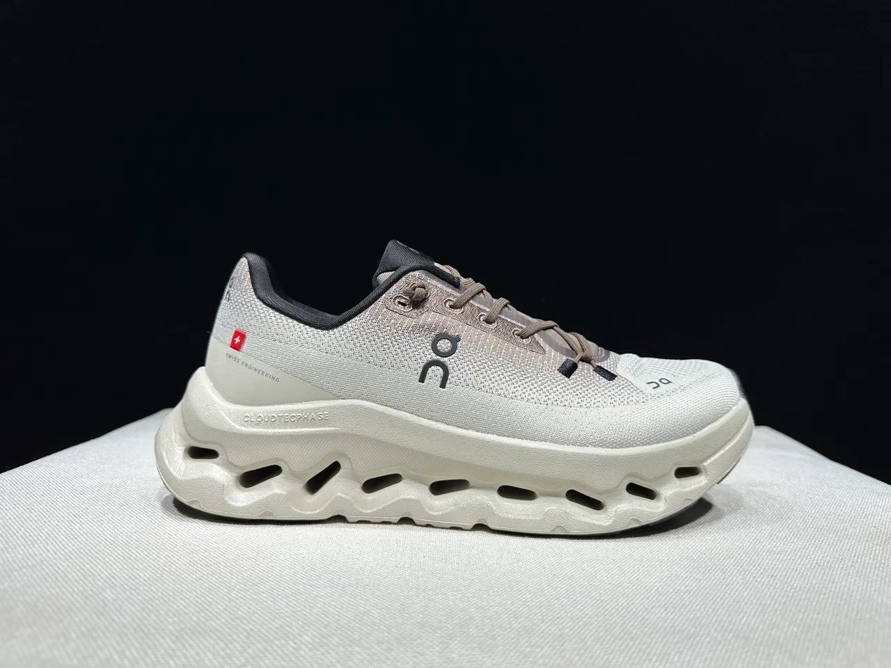 On CloudTec Phase Beige Brown Engineered Knit Upper Hollowed Midsole Running Shoes 8