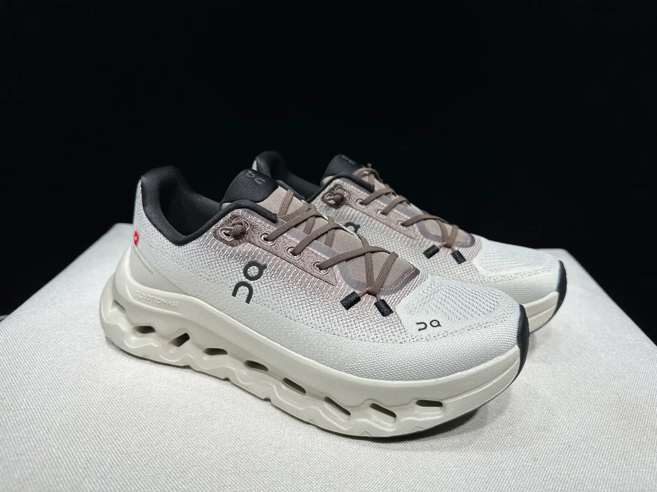On CloudTec Phase Beige Brown Engineered Knit Upper Hollowed Midsole Running Shoes 9