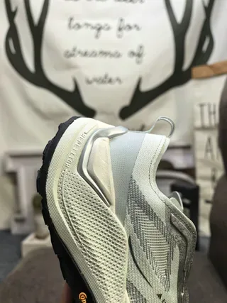 En gris blanco esculpido medi suela ingenieril malla upper lifestyle sneakers 23