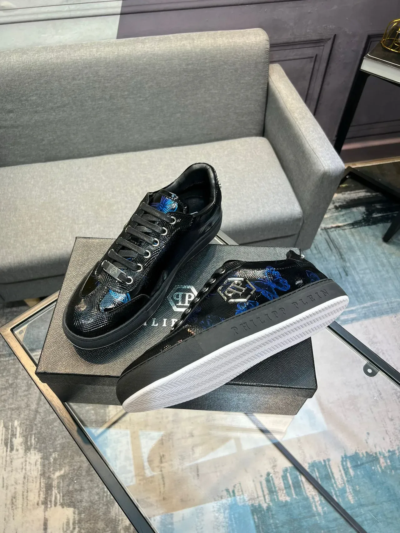 Philipp Plein Preto Azul Brilhante Textura de Pele de Cobra Parte Superior Estampa Floral Iridescente Tênis Lifestyle 3