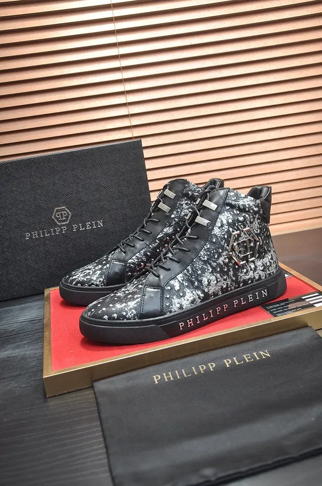 Philipp Plein Tênis Lifestyle de Couro Preto Prata com Rebites Alto 5