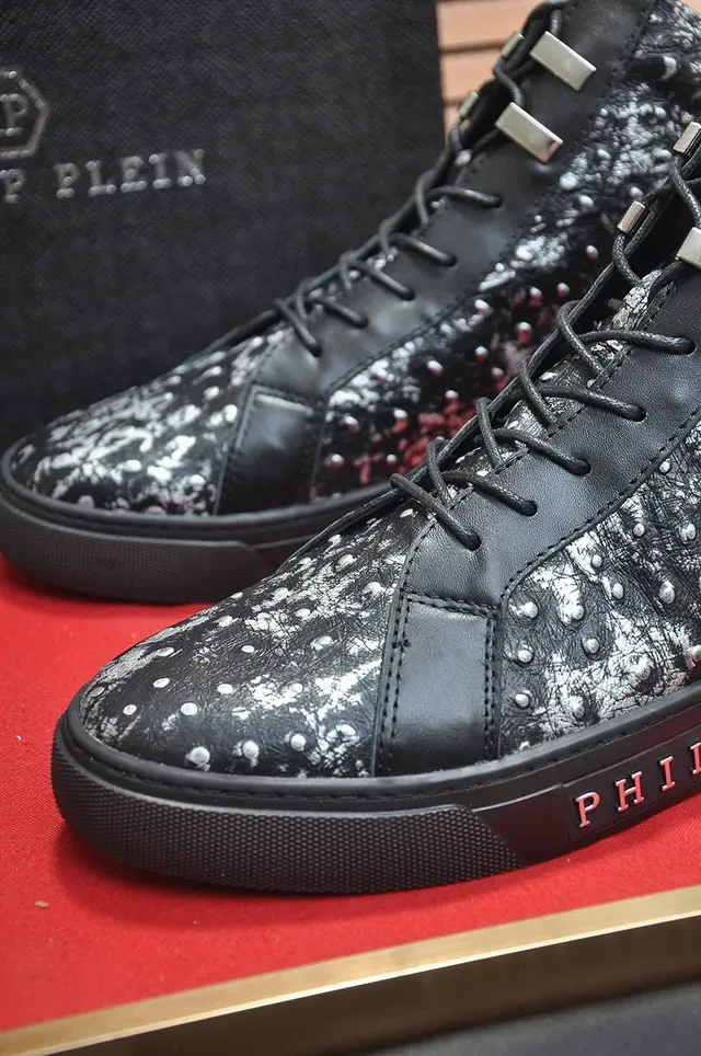 Philipp Plein Tênis Lifestyle de Couro Preto Prata com Rebites Alto 8