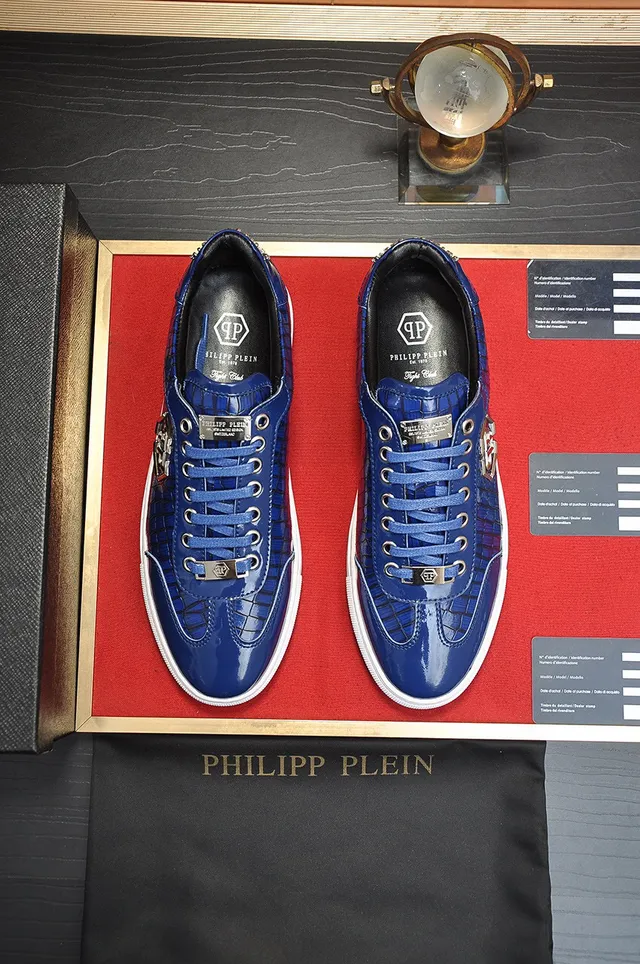 Philipp Plein Sneakers Lifestyle en cuir embossé croc blanc et bleu brillant avec logo monogramme en ton doré 9