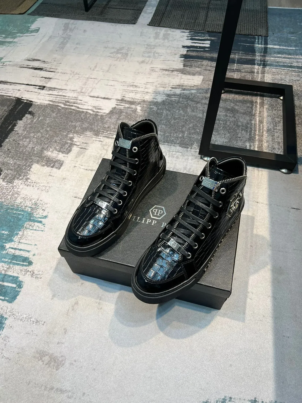Philipp Plein أحذية رياضية lifestyle عالية الارتفاع لامعة بتصميم تمساح أسود 5