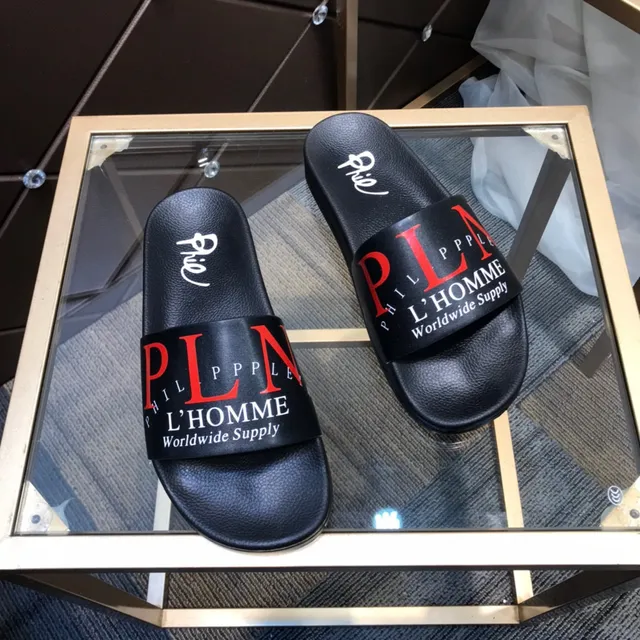 Philipp Plein L'Homme Worldwide Supply Logo-Print Pantoufles noires 8
