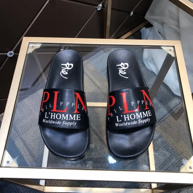 Philipp Plein L'Homme Worldwide Supply Logo-Print Pantoufles noires 9