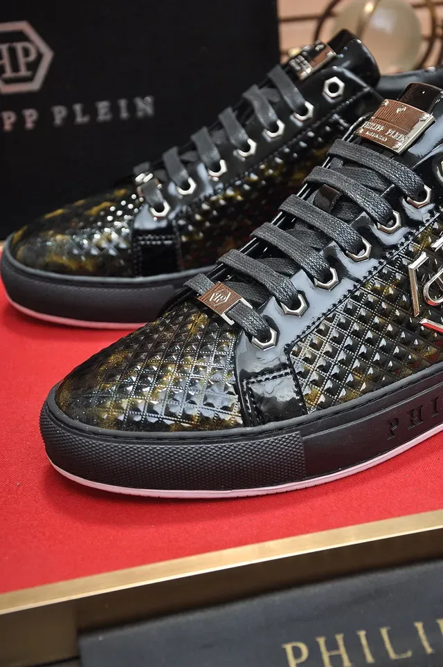 Philipp Plein লাইফস্টাইল স্নিকার কালো সোনালি গ্লসি পেটেন্ট লেদার সাপের ত্বকের টেক্সচার ওভারলে লাইফস্টাইল স্নিকার 4