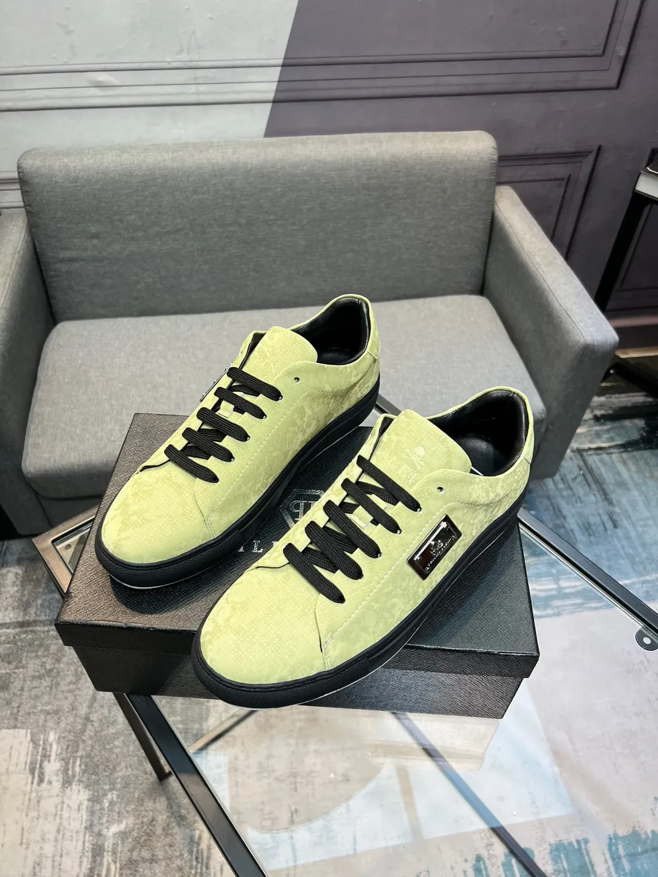 Philipp Plein Lifestyle Sneaker Yellow Black Suede Upper Metal Skull Plaque Lifestyle Sneakers 3