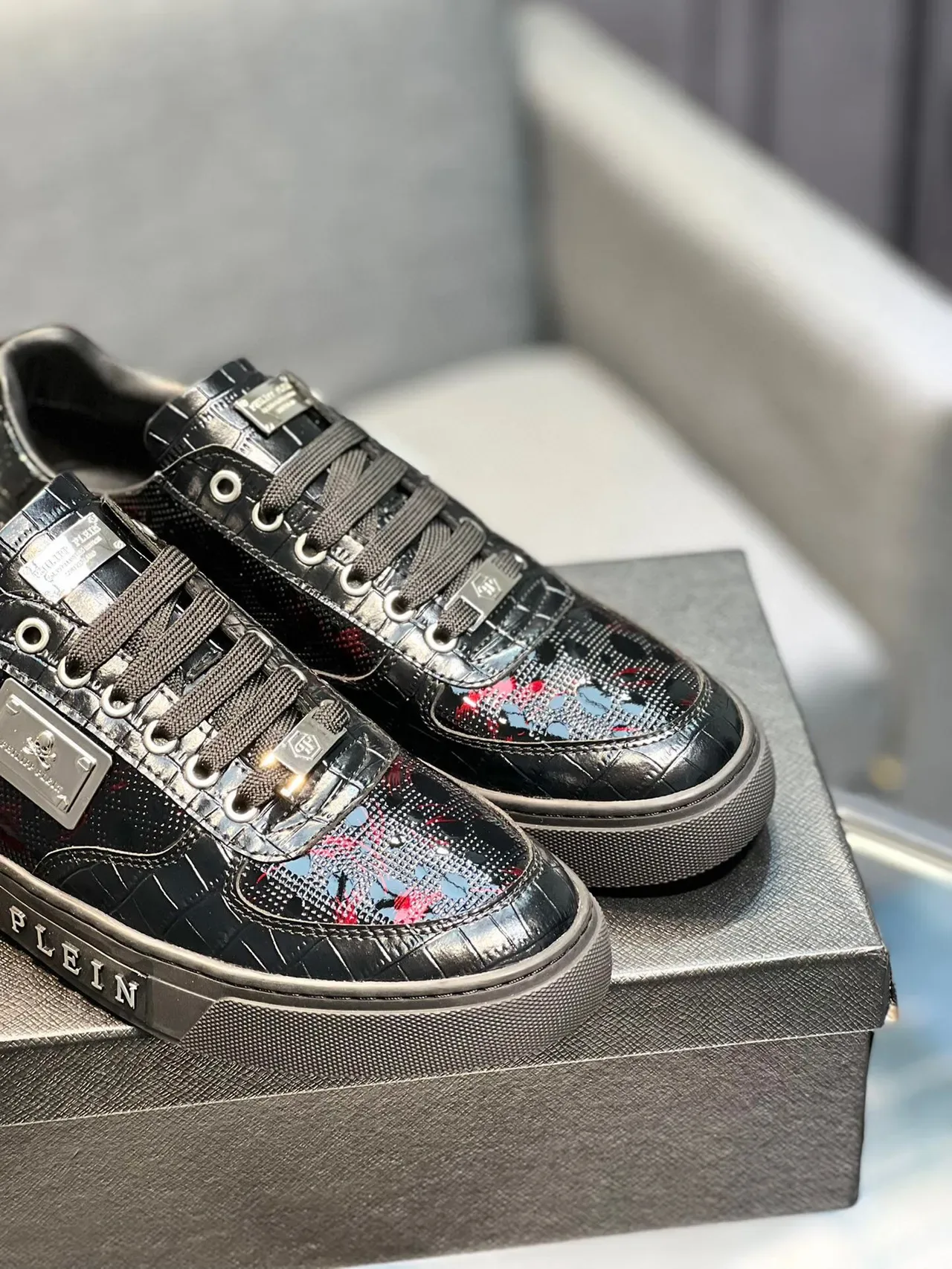 Philipp Plein Sport Tênis Lifestyle Pretos Multicolor de Couro Patentado Brilhante com Textura Embossada de Crocodilo 8