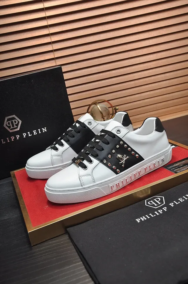 Philipp Plein Branco Preto Tachado Painel Metal Emblema Caveira e Ossos Cruzados Estilo de Vida Tênis 7