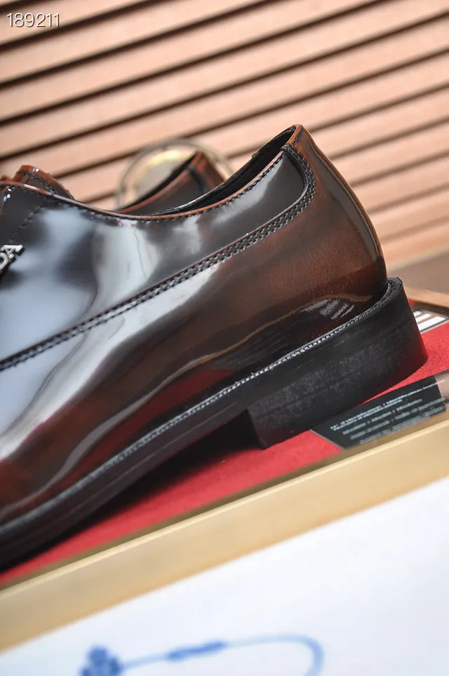 Chaussures Oxford Prada Cuir Marron Poli avec Cap-Toe 3