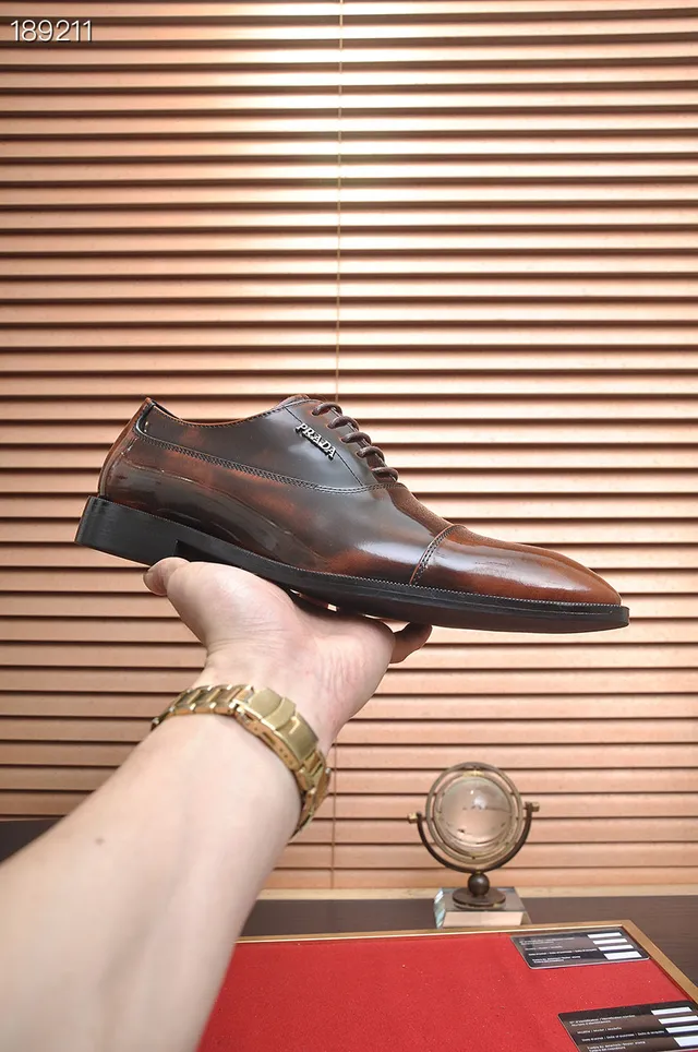 Chaussures Oxford Prada Cuir Marron Poli avec Cap-Toe 6