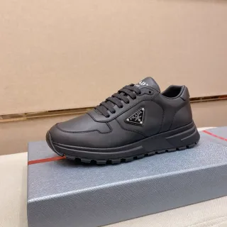 Prada Cloudbust Chaussures Lifestyle en Cuir Noir