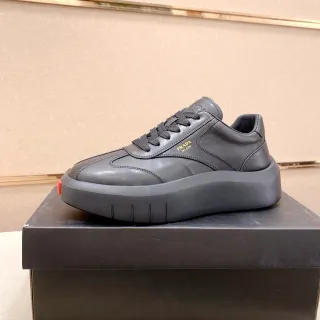 Prada Cloudbust Zapatos Lifestyle de Cuero Negro Panelados