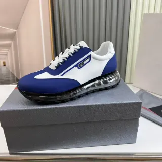 Prada Cloudbust Zapatillas lifestyle azul y blanco