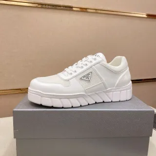 Prada Cloudbust حذاء أبيض تشونكي