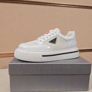 Prada Cloudbust Chaussures Lifestyle Plateforme Blanche Maille et Cuir Patenté