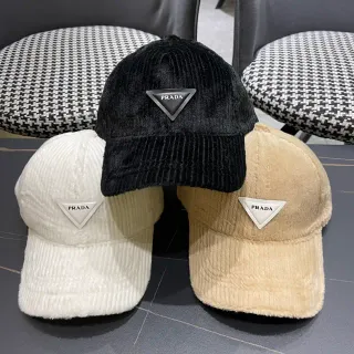 Prada কর্ডুরয় কালো বেইজ টেক্সচার প্লাশ-লাইন্ড ইন্টেরিয়র বেসবল ক্যাপ