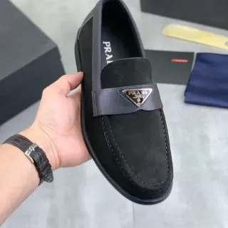 Prada Loafer Noir Gris Daim Moc-Toe Coutures