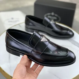 Prada Penny Loafer Noir Cuir Logo Triangle