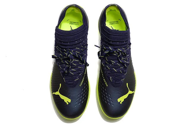 Puma Future Z Sapatos de futebol Turf com upper de knit em Navy Green gola assimétrica 2