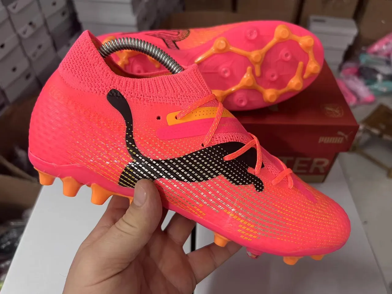 Puma Future Z Chaussures de football rose orange upper tricot sans couture lacets asymétriques terrain ferme 12