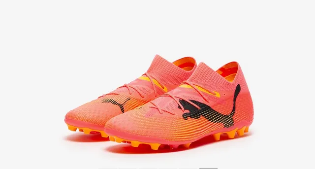 Puma Future Z Chaussures de football rose orange upper tricot sans couture lacets asymétriques terrain ferme 18