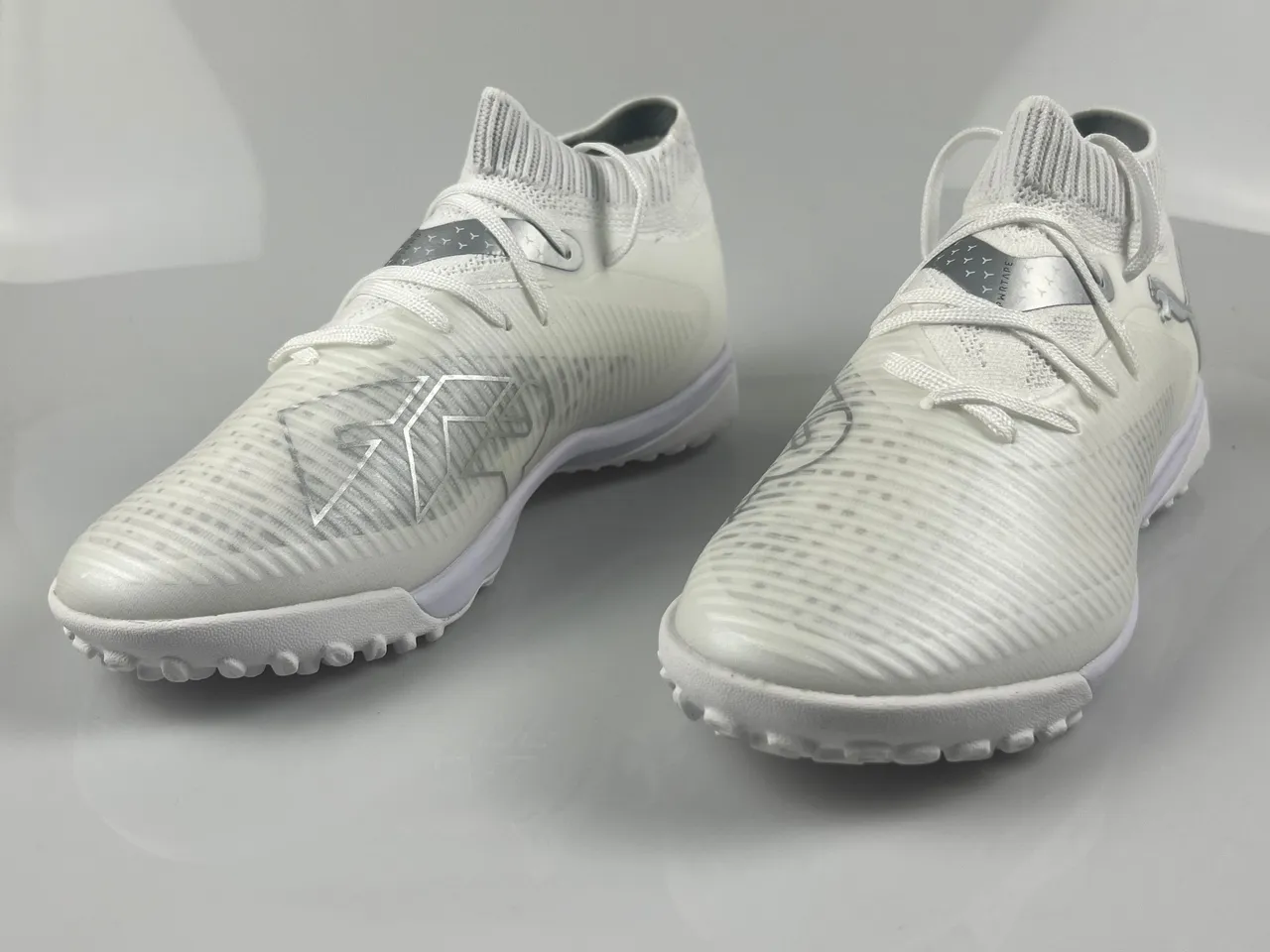 Puma Future Z أبيض بنفسجي كولار محبوك مرقط علوي اصطناعي أرضية عشب اصطناعي أحذية كرة القدم 3