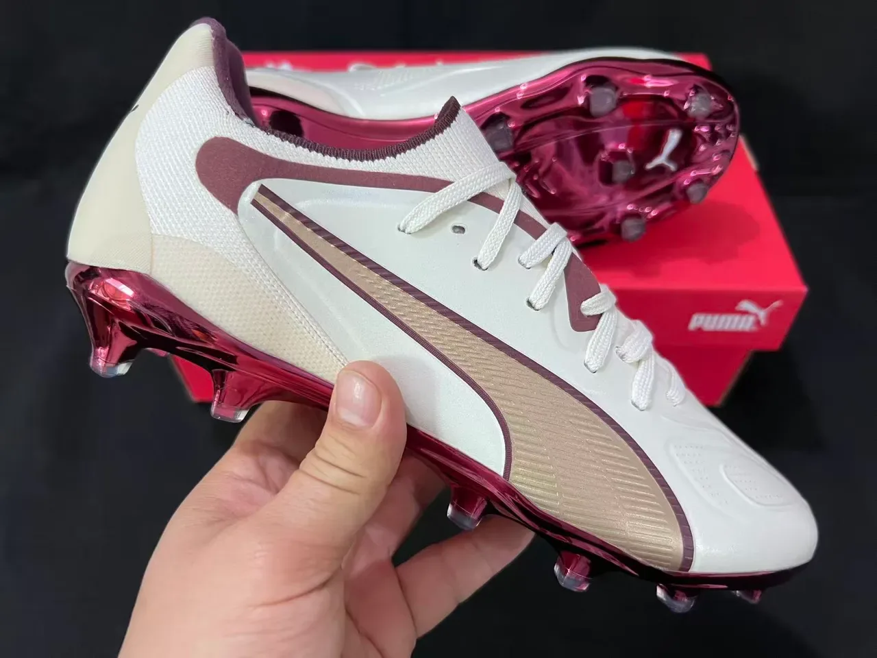 Puma Future Z White Purple Low-Cut Form-Fitting Synthetic Upper Firm-Ground Soccer Shoes 6
