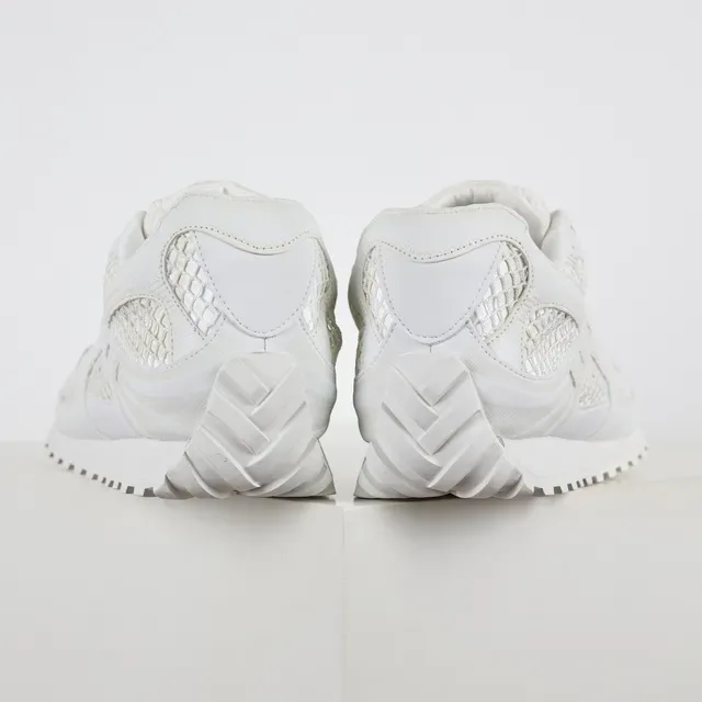 Reebok Vector Monochrome White Lifestyle Sneakers 8