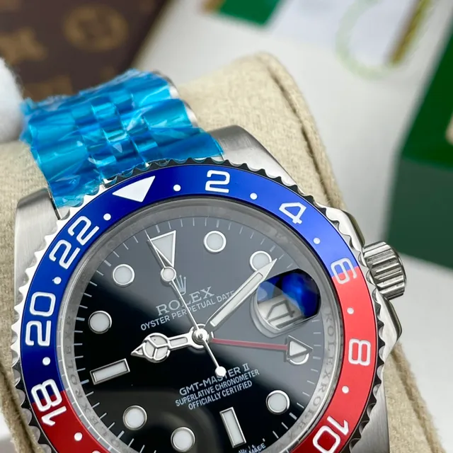 Rolex GMT-Master II Black Dial Blue and Red Bezel Mechanical Watch 8