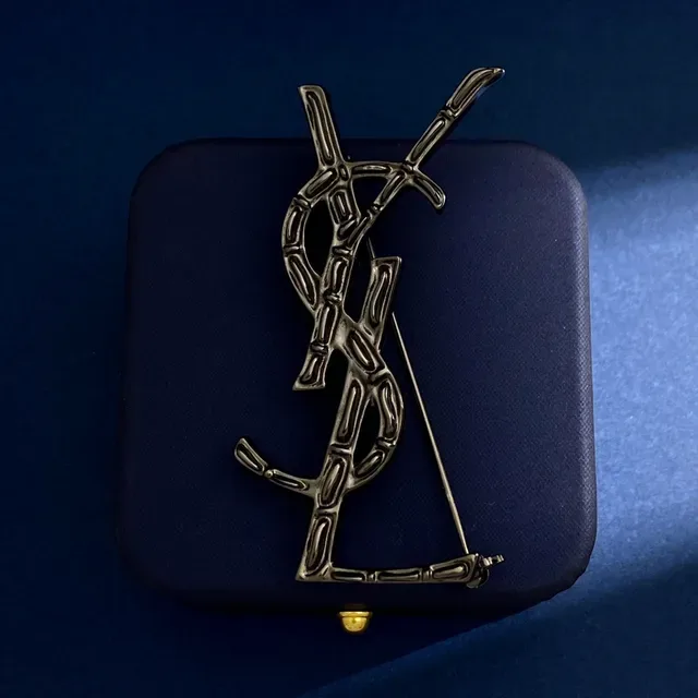 Broche Saint Laurent Bamboo YSL Monogram Argent Marine Métal Sculpté 8