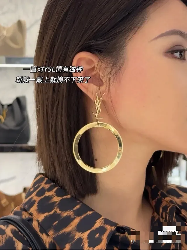 Saint Laurent Boucles d'Oreilles Hoop Doré Monogramme Top 2