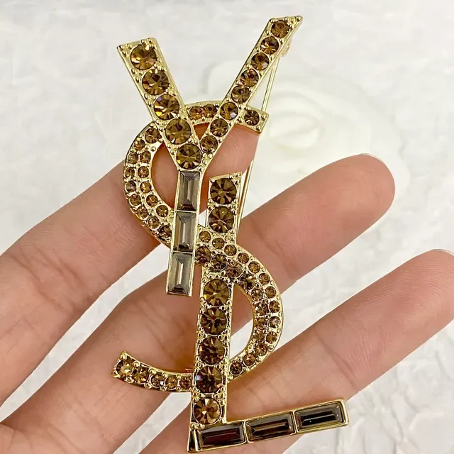 Broche Saint Laurent Monogram doré marron cristal 8