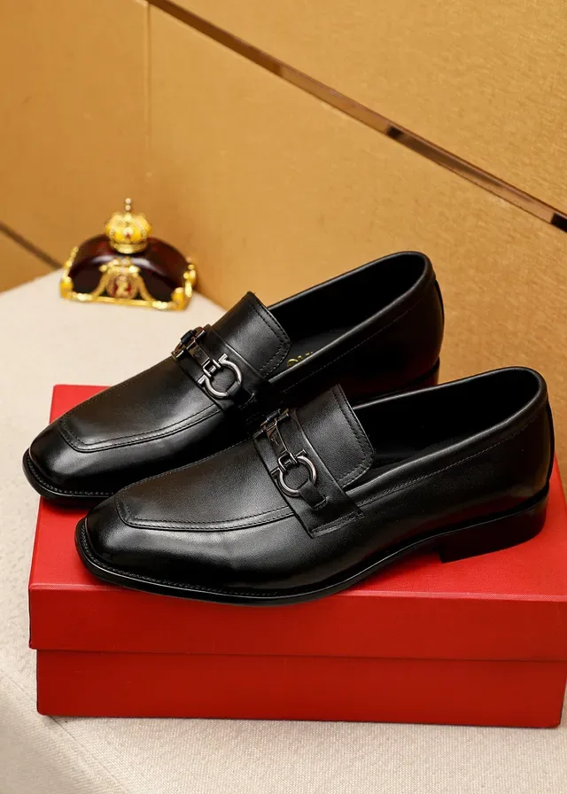 Salvatore Ferragamo Gancini Black Leather Horsebit Loafers 8