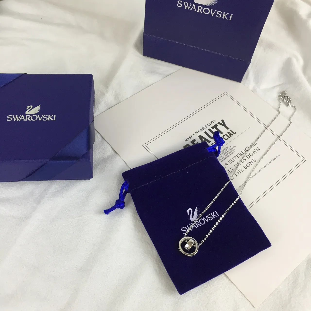 Swarovski गोलाकार पावे क्रिस्टल पेंडेंट नेकलेस 3