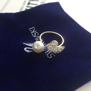 Swarovski Swan Motif Pearl and Crystal Ring