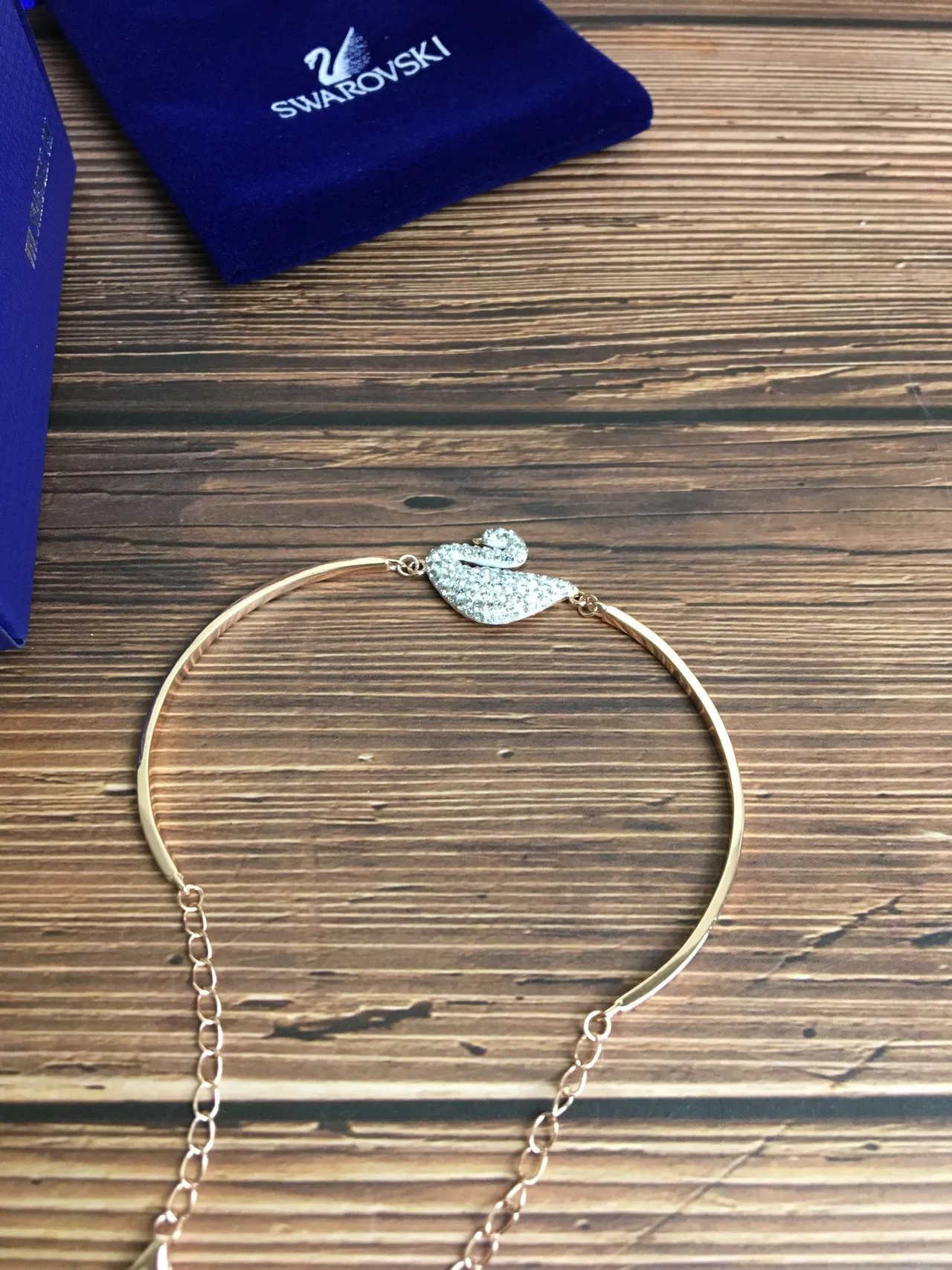 Swarovski Swan Pavé-Crystal Gold-Tone سوارو بانج براسليت 3